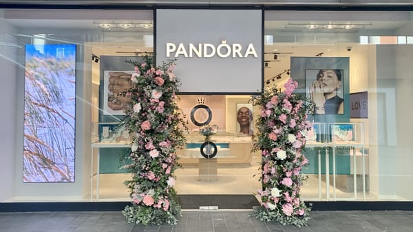 Jewelry Giant Pandora Sets Up Asia HQ in Singapore